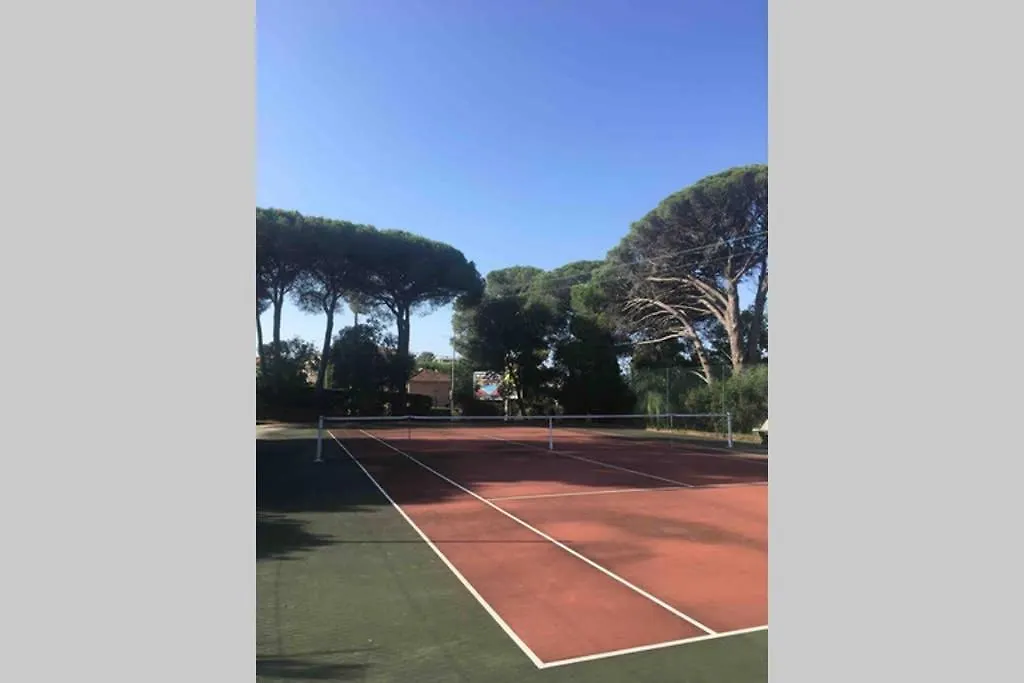 Apartamento Appart T2 Saint Raphael - Valescure 0*, Saint-Raphaël Francia